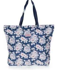 Tmavě modrá květovaná taška Cath Kidston
