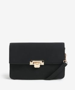 Černá crossbody kabelka s detaily ve zlaté barvě Pieces Ivanka