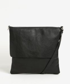 Černá dámská kožená crossbody kabelka s klopou KARA