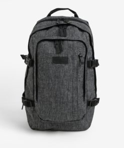 Šedý žíhaný batoh Eastpak Evanz 28