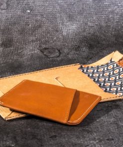 Bellroy Micro Sleeve Caramel Univerzální velikost