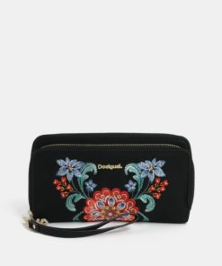 Černá peněženka s výšivkou  Desigual Odissey