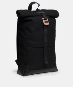 Praktický černý batoh s dřevěným detailem Nox Rollup BeWooden