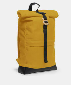 Praktický koňakový batoh s dřevěným detailem Cognac Rollup BeWooden